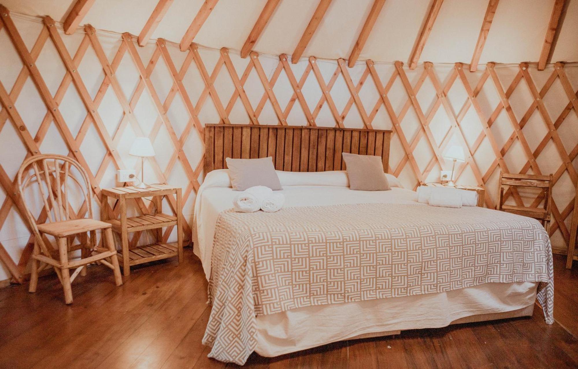 Yurtas Ivirareta Glamping